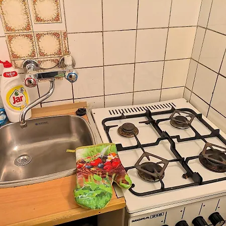 2+1, 71m², 2 Apartment, For 6 People. Fully Furnished, Kitchen, Air Conditioning, Fireplace! 1, Center, 5min Walk To Wenceslas Square & Metro, Tram. Skolska Street, Nove Mesto Appartement Prague